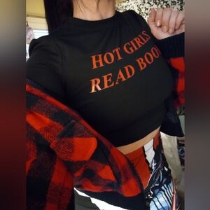 Hot Girls Read Books Crop Top